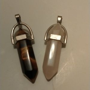 2 Healing crystal pendants